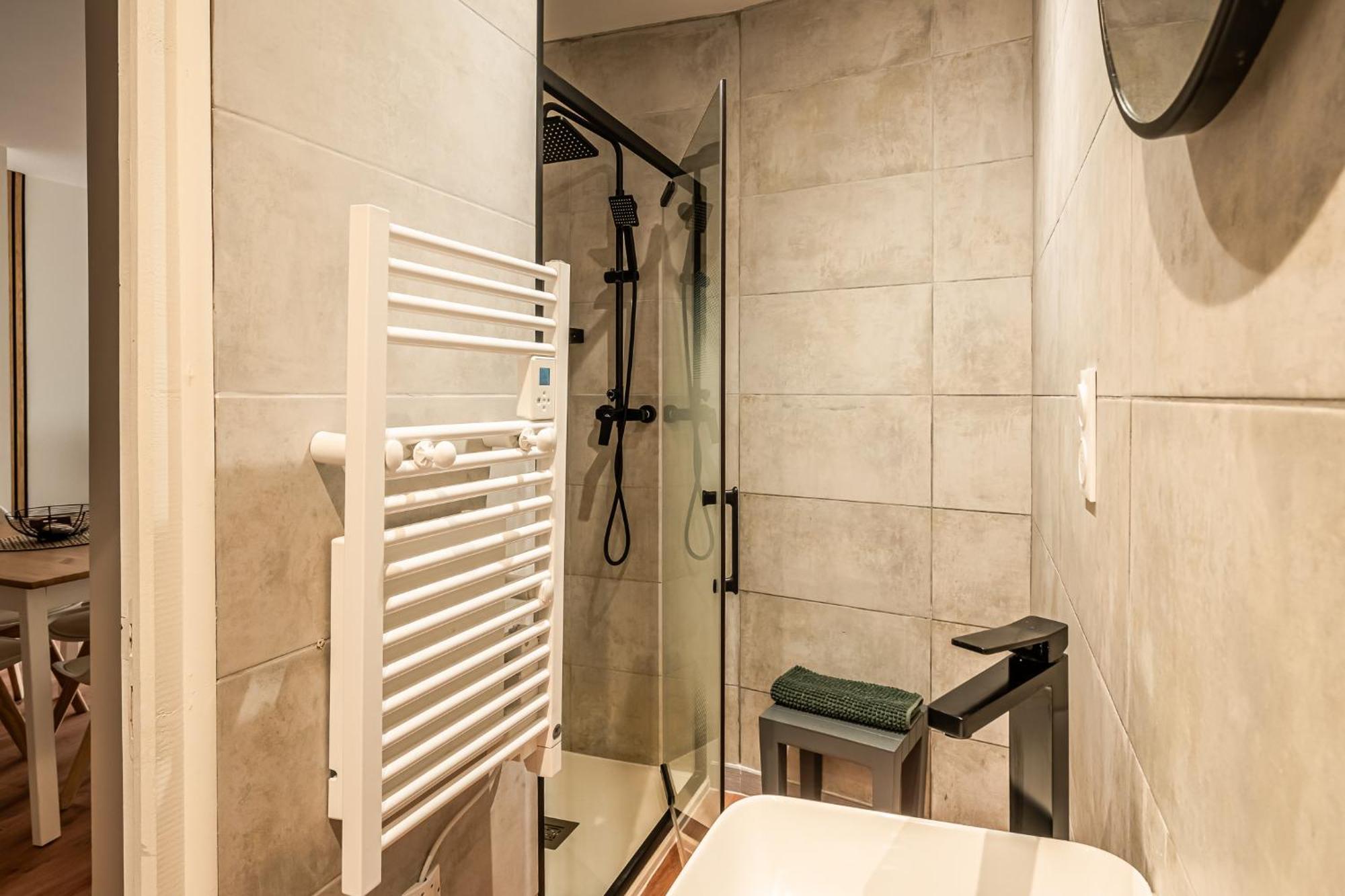 Chaleureux Appartement, Centre Ville Narbonne Buitenkant foto